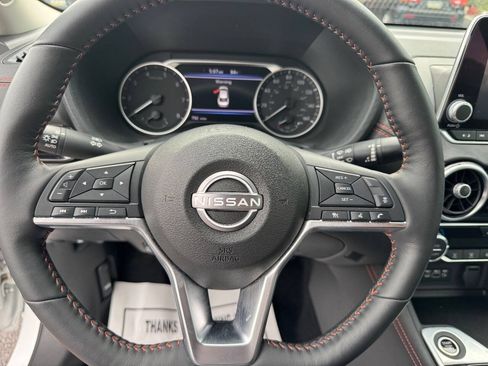 Used 2024 Nissan Sentra SR w/ SR Premium Package FWD image 7