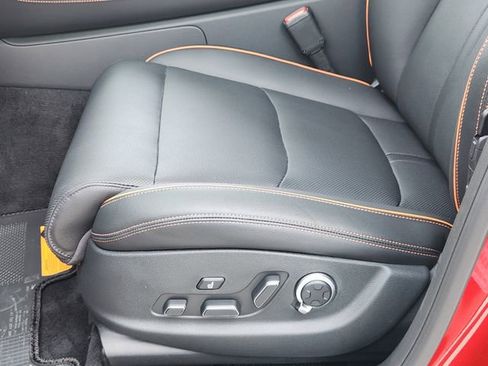 New 2026 Genesis GV70 2.5T Sport Prestige AWD/4WD image 19
