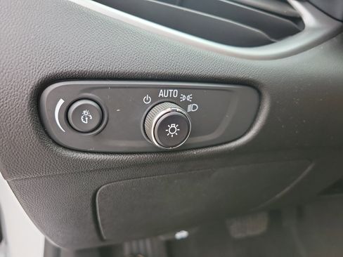 Used 2024 Chevrolet Malibu LT image 32