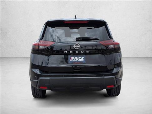Used 2024 Nissan Rogue S FWD image 6