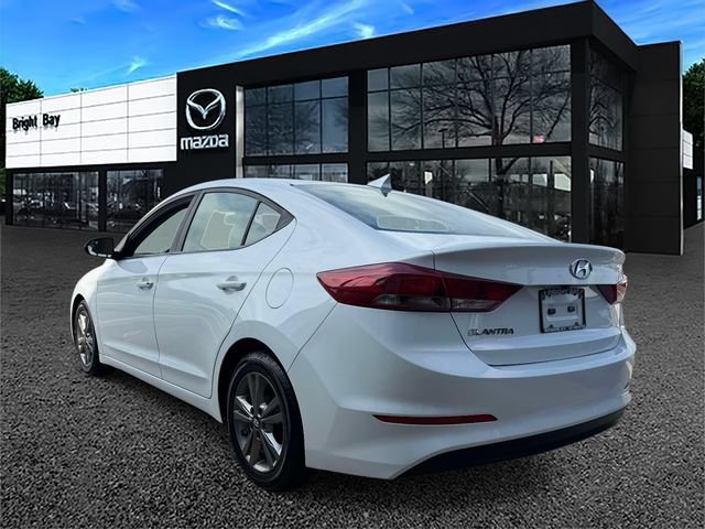 Used 2017 Hyundai Elantra SE FWD image 3