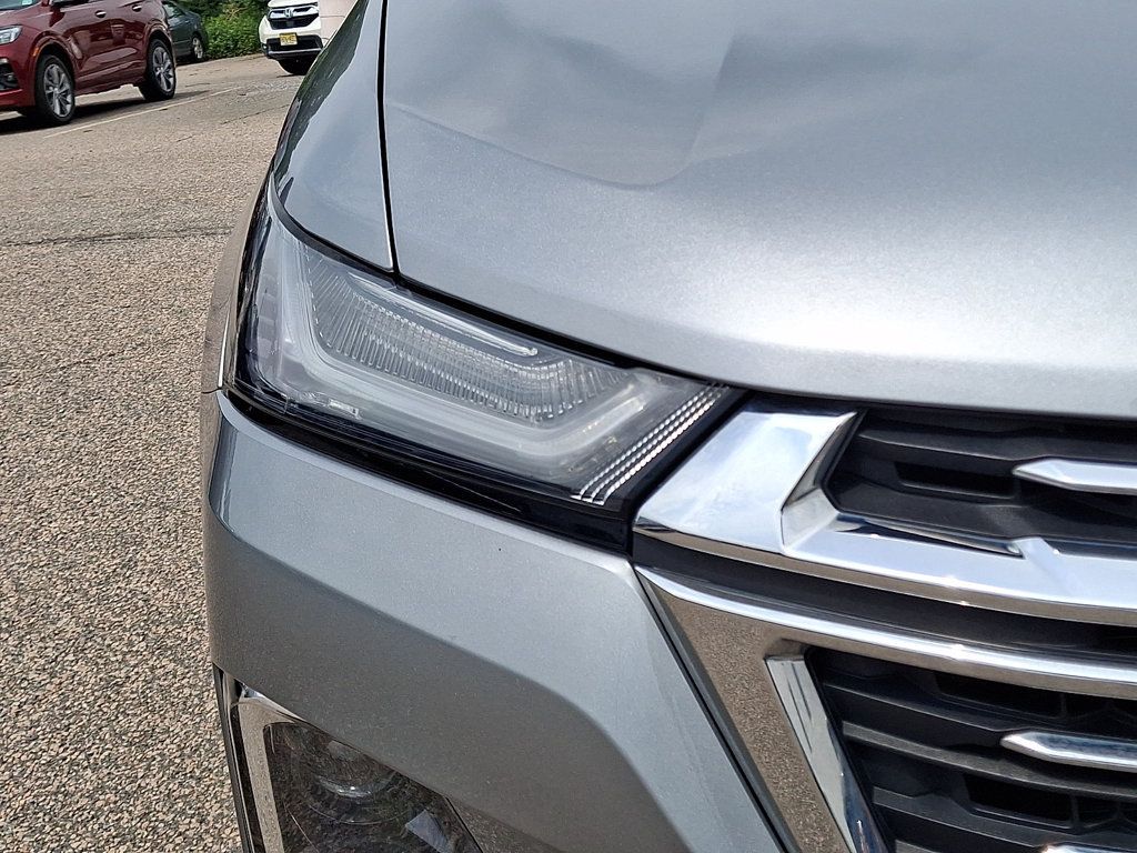 Used 2023 Chevrolet Traverse LT w/ LPO, Floor Liner Package AWD/4WD image 11