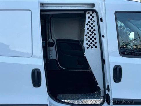 Used 2021 RAM ProMaster City Tradesman FWD image 10