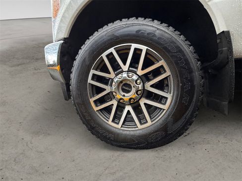 Used 2017 Ford F350 Lariat w/ Lariat Ultimate Package image 9