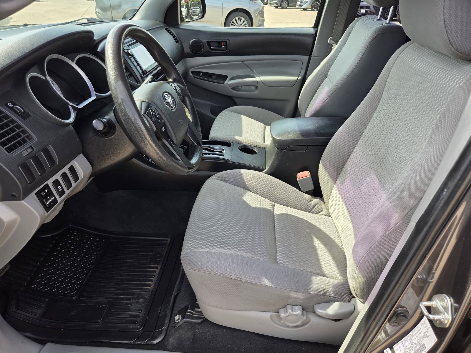 Used 2015 Toyota Tacoma PreRunner RWD image 20