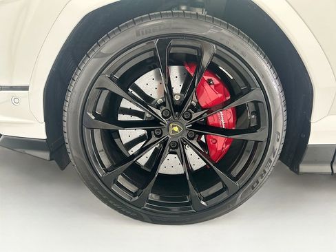 Used 2024 Lamborghini Urus S AWD/4WD image 29