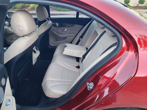 Used 2017 Mercedes-Benz C 300 4MATIC Sedan image 19