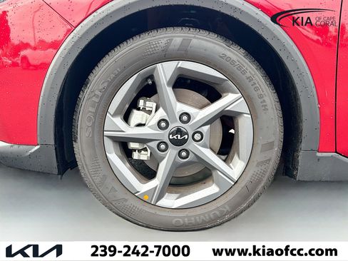 Certified 2025 Kia K4 LXS image 39