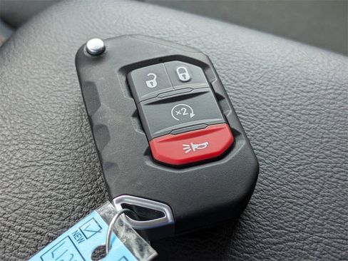 New 2024 Jeep Gladiator Sport image 26