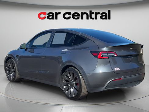 Used 2021 Tesla Model Y Performance AWD/4WD image 3