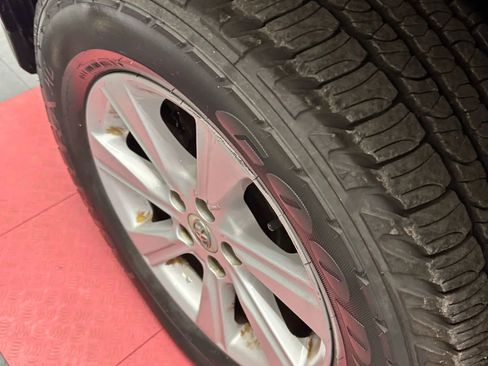 Used 2013 Toyota Highlander SE image 34