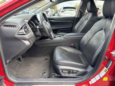 Used 2024 Toyota Camry XLE image 30