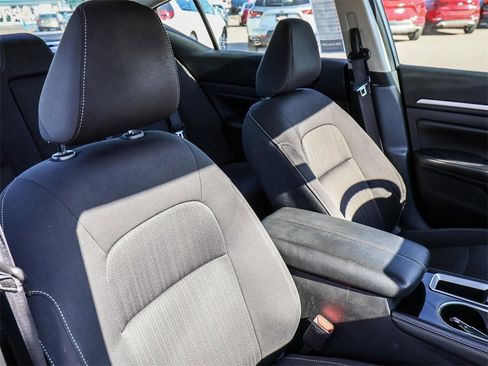 Used 2023 Nissan Altima 2.5 SV image 15