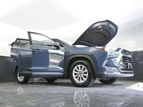 Used 2025 Toyota Grand Highlander AWD image 46