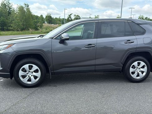 Used 2023 Toyota RAV4 LE AWD/4WD image 12
