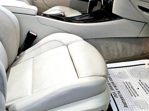 Used 2011 BMW 335i Convertible image 34