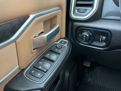 Used 2022 RAM 2500 Big Horn w/ Level B Equipment Group AWD/4WD image 28