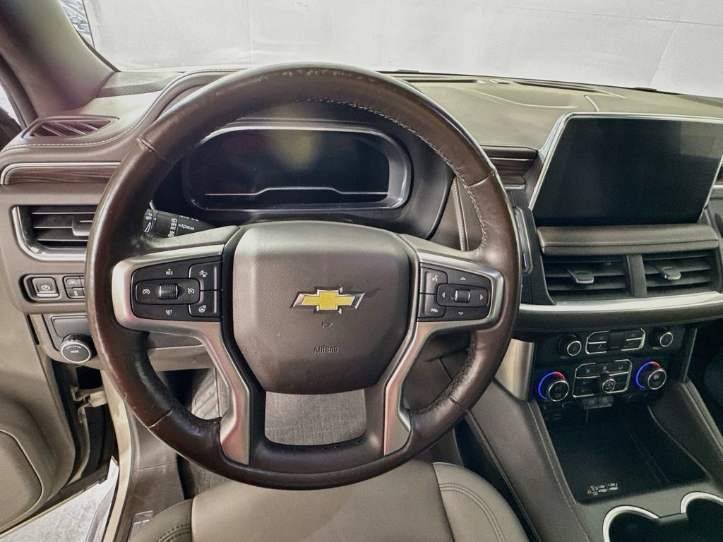 Used 2022 Chevrolet Tahoe LT w/ Luxury Package RWD image 13