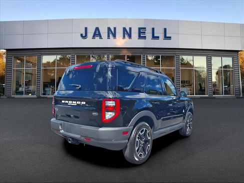 Used 2023 Ford Bronco Sport Outer Banks w/ Tech Package image 5