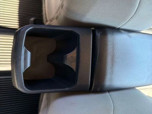 Used 2020 Toyota Tacoma SR w/ SR Convenience Package RWD image 15