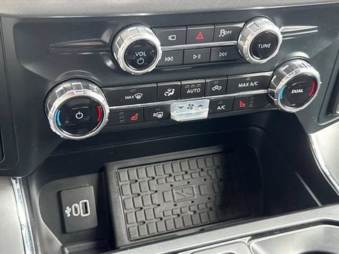 Used 2025 Ford F150 XLT w/ Equipment Group 302A MID AWD/4WD image 21
