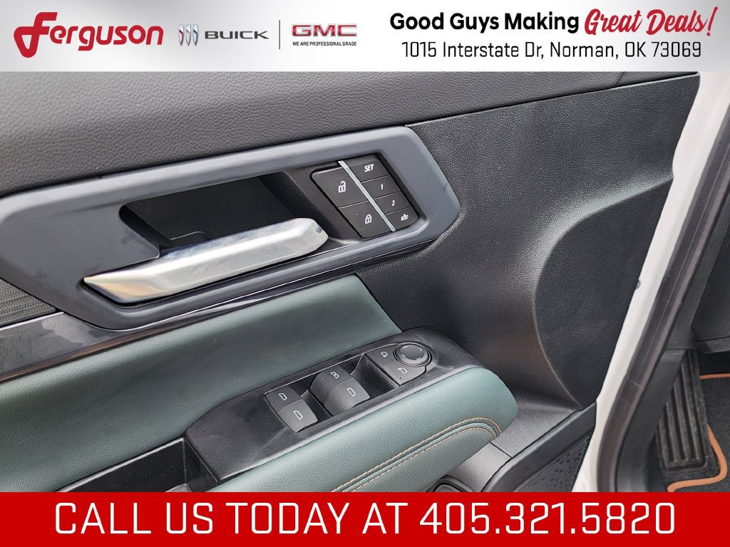 New 2027 GMC Terrain AT4 w/ Convenience Package III AWD/4WD image 14