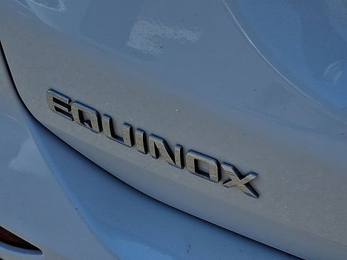 Used 2024 Chevrolet Equinox LT FWD image 17