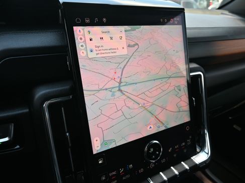 Used 2025 GMC Yukon Denali image 35