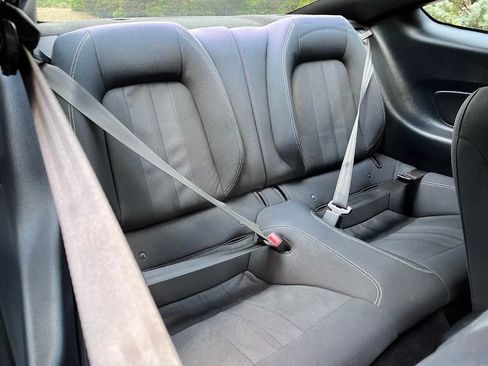 Used 2019 Ford Mustang Coupe RWD image 37