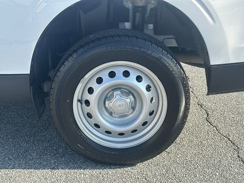 Used 2022 Ford Maverick XL image 19