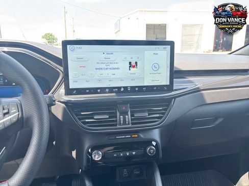 Used 2025 Ford Escape ST-Line Select w/ Tech Pack #2 AWD/4WD image 17