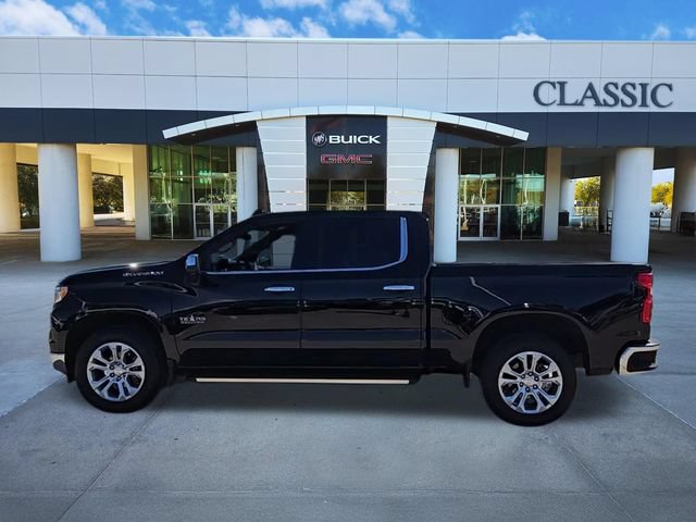 Used 2024 Chevrolet Silverado 1500 LTZ RWD image 5