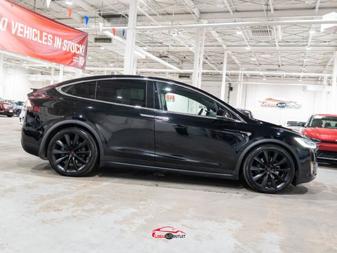 Used 2019 Tesla Model X 100D image 9