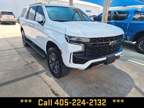 Used 2024 Chevrolet Suburban Z71 w/ Luxury Package AWD/4WD image 26
