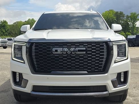 Used 2023 GMC Yukon Denali Ultimate AWD/4WD image 8