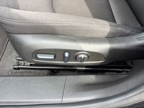 Used 2024 Chevrolet Malibu LT FWD image 8