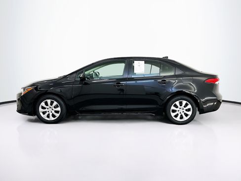 Used 2024 Toyota Corolla LE FWD image 4