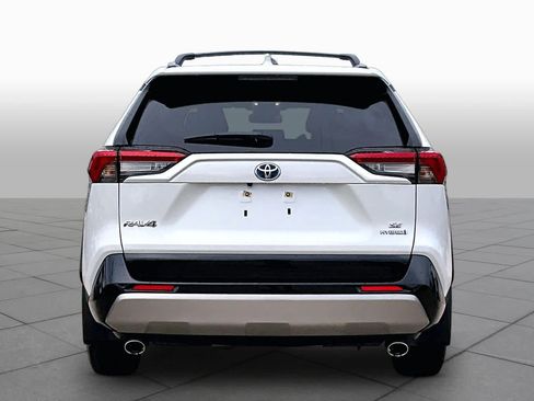 Used 2023 Toyota RAV4 SE AWD/4WD image 5