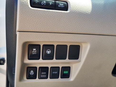 Used 2022 Nissan Rogue Sport SL AWD/4WD image 12