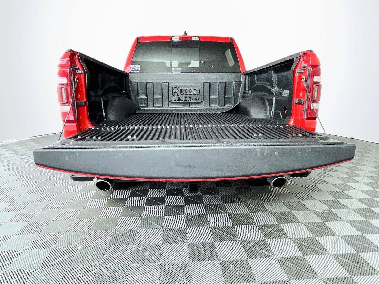 Used 2022 RAM 1500 Laramie AWD/4WD image 28