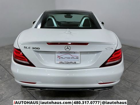 Used 2020 Mercedes-Benz SLC 300 w/ Premium Package image 40