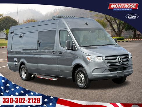Used 2021 Mercedes-Benz Sprinter 4500 image 1
