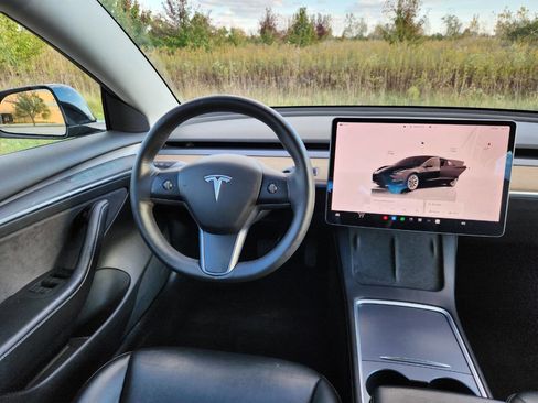 Used 2022 Tesla Model 3 Base 4dr Sedan image 17