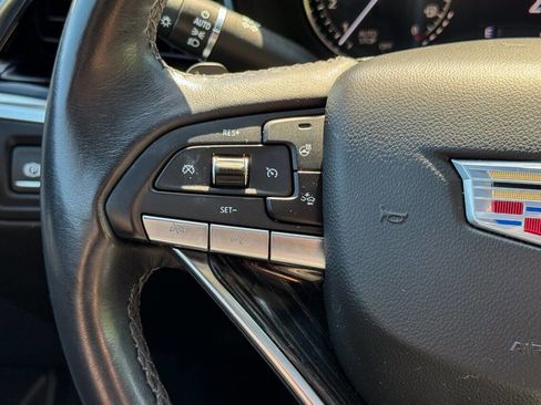 Used 2022 Cadillac XT6 Premium Luxury AWD/4WD image 32