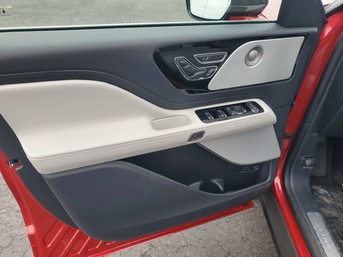 New 2026 Lincoln Aviator Reserve image 8