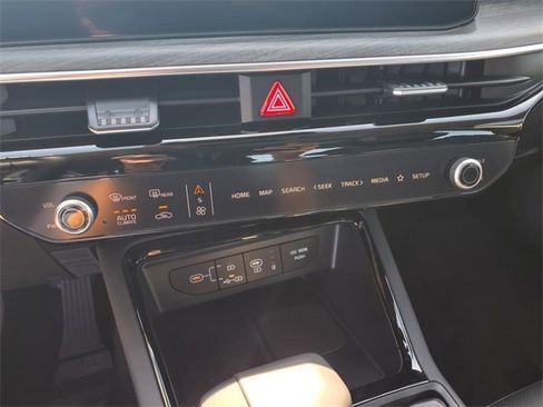 New 2025 Kia K5 EX image 9