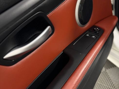 Used 2013 BMW M3 Coupe w/ Premium Pkg RWD image 25