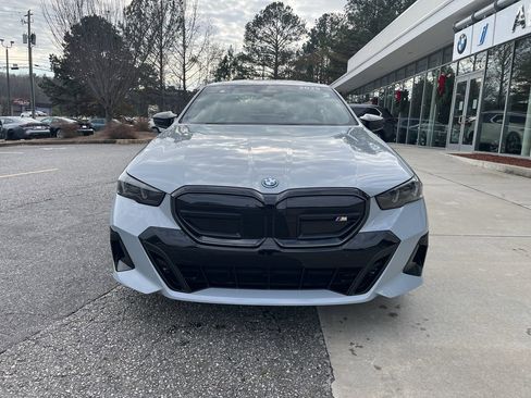 Certified 2025 BMW i5 M60 w/ Premium Package image 3