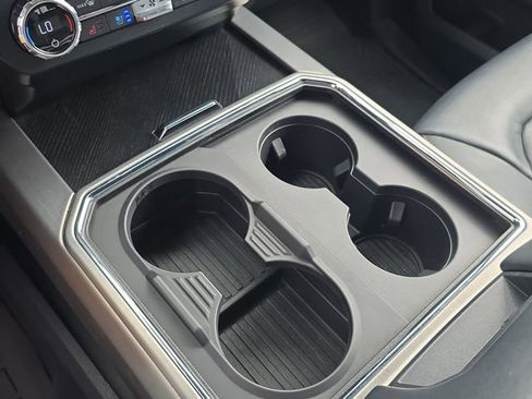 Used 2022 Ford F250 Platinum w/ FX4 Off-Road Package image 30