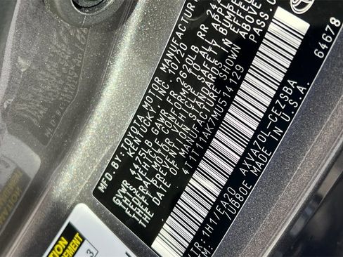 Used 2021 Toyota Camry SE w/ Convenience Package image 26